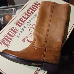 True Religion Size 7 Camel Color Boots